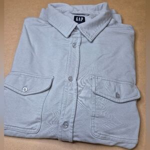 GAP Light Gray Casual Button Down Shirt 2032/3